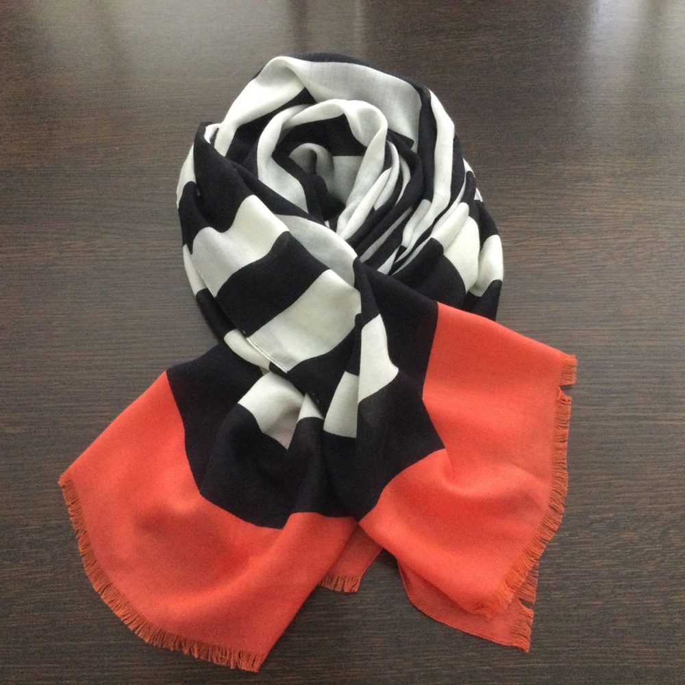 Banana Republic Large Rectangle Scarf NWT